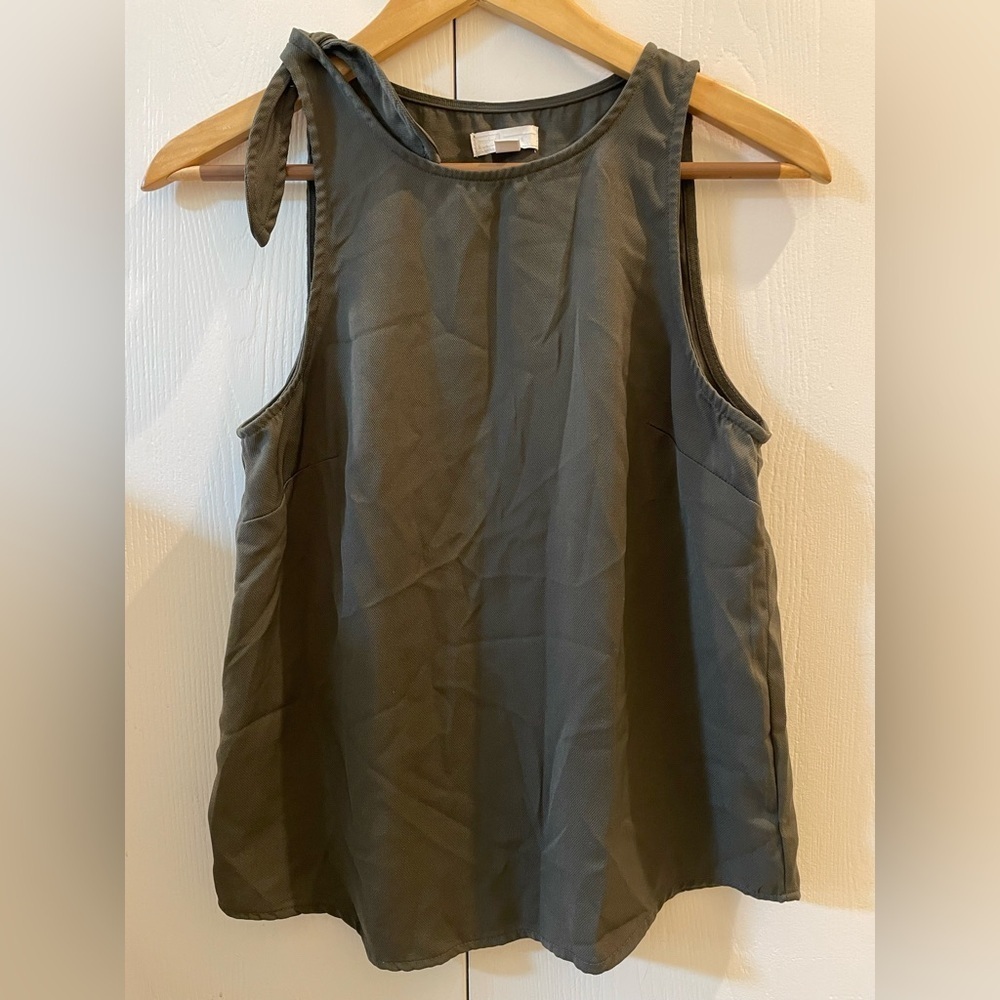14th & Union Olive Relaxed Tie Detail Sleeveless Tank Top